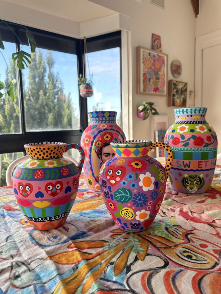 🌼 decorative clay vase